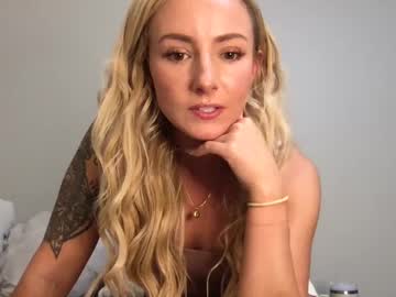 girl
        sweetestsavannah cam image #5225755
