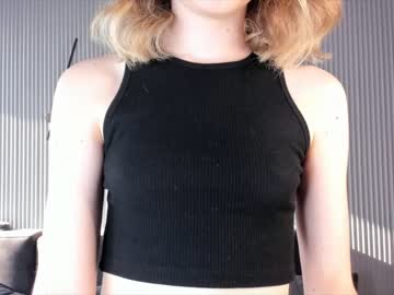 girl
        mya66maya cam image #4189441