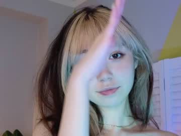 girl
        y_u_m_i_k_a cam image #1021396