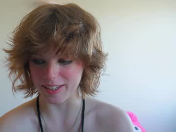 girl
        sisypheanlove cam image #1353292