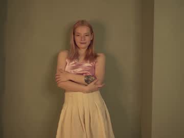 girl
        anna_breach cam image #1918413