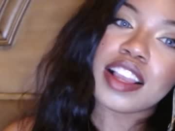 girl
        spiceydoll cam image #1487214