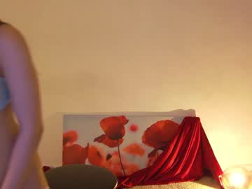 girl
        annesense cam image #1556233