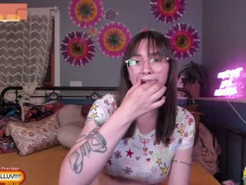 girl
        daydreamur_gurl cam image #4078047
