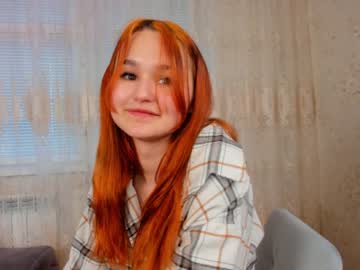 girl
        emilydyer cam image #1543207