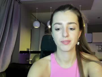 girl
        coy_amina_ cam image #492000