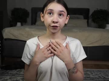 girl
        zarascarlett cam image #6032276