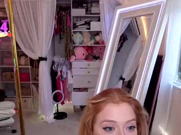 girl
        ccinnamon cam image #6899097