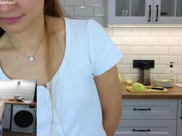 girl
        ambertan1 cam image #6304629