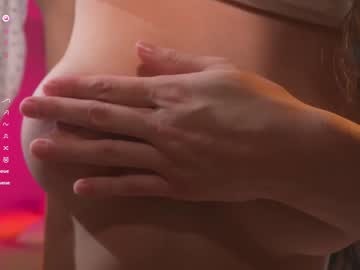 girl
        lucie_beltran cam image #6655593
