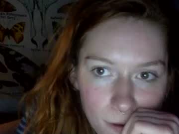 girl
        robinblackly cam image #421065