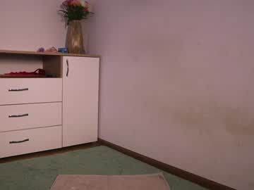 girl
        misslullu cam image #5192655