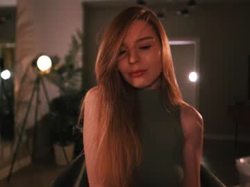 girl
        alterali cam image #1858582