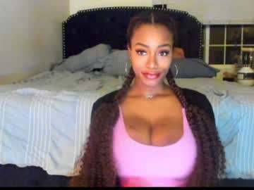 girl
        napudi1 cam image #373095