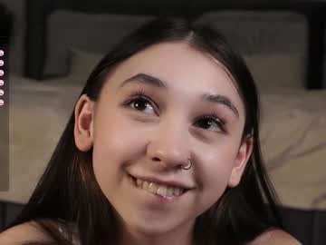 girl
        zarascarlett cam image #5910812