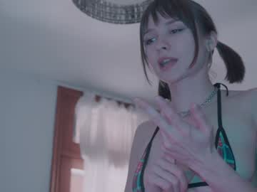 girl
        chaturbatable cam image #6502121