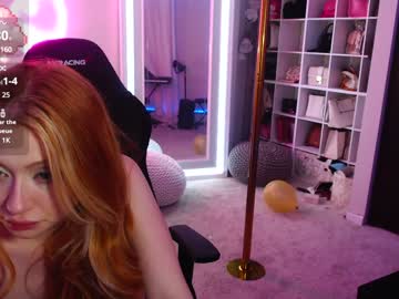 girl
        ccinnamon cam image #5833069