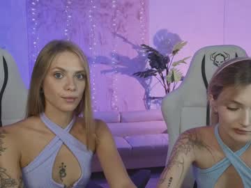 couple
        dream_show_054 cam image #4817101