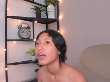 couple
        hotwinsxxx cam image #2210499