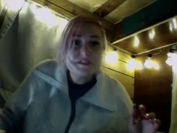 girl
        paisleysmith69 cam image #4439999