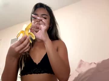 girl
        yasminxox cam image #5363023