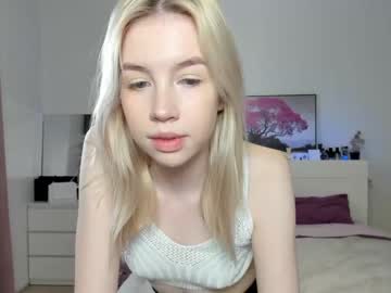 girl
        _emiliaaa cam image #1423028