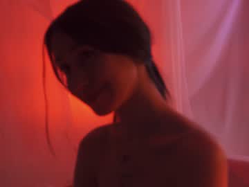girl
        sunny_maria cam image #2980400