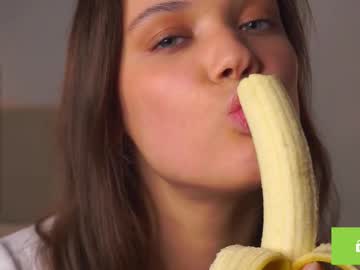 girl
        fannyedger cam image #6760943