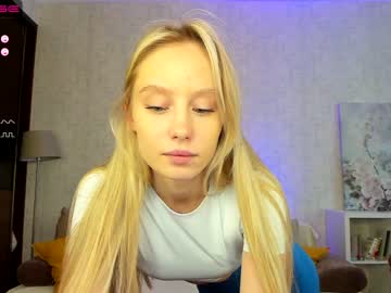 girl
        callme_star cam image #1754872