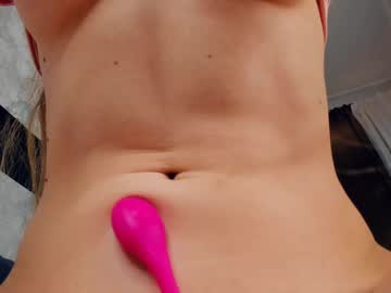 girl
        one_1ove cam image #6590631
