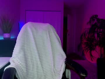 girl
        oliviaowens cam image #6007058