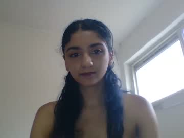 girl
        dreamymermaid cam image #1751942