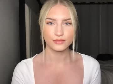 girl
        thezabrina cam image #623421