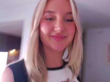 girl
        dreamyylilah cam image #4753348
