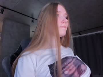 girl
        mysat cam image #1671890