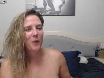 girl
        bluexstacey cam image #3642809