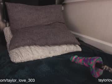 girl
        taylor_love_303 cam image #273835