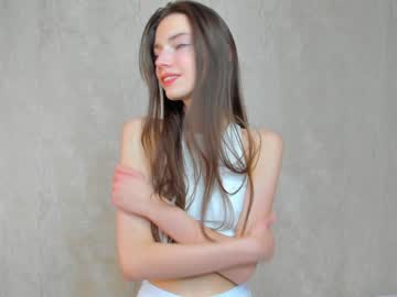 girl
        cutie_ghostie cam image #3515519