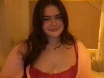 girl
        naileaaw cam image #3865078