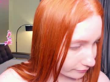 girl
        ginger_twinkle cam image #6824776
