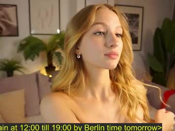 girl
        realcrystall cam image #6024315