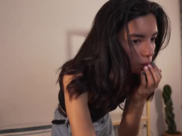 girl
        urcutelinda cam image #4321886