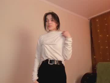 girl
        carolmoores cam image #290381