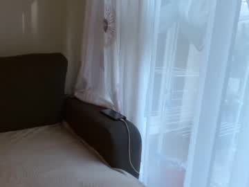 couple
        papillon168 cam image #4305459