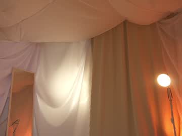 girl
        sunny_maria cam image #5590776
