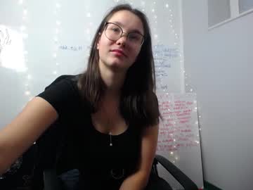 girl
        yourcrazyneightbor cam image #332018