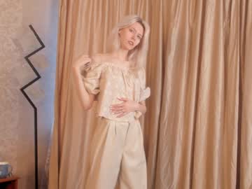 girl
        babyblondea cam image #1320463