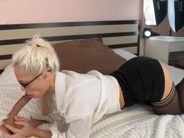 girl
        jollybelle_ cam image #5090698