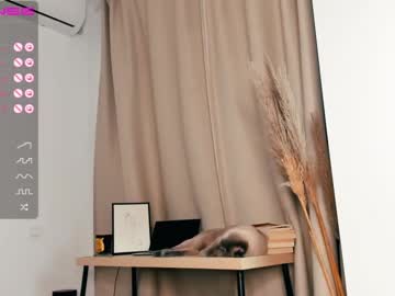 girl
        hell_lo cam image #1950302