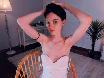 girl
        mariamhailey cam image #3481477